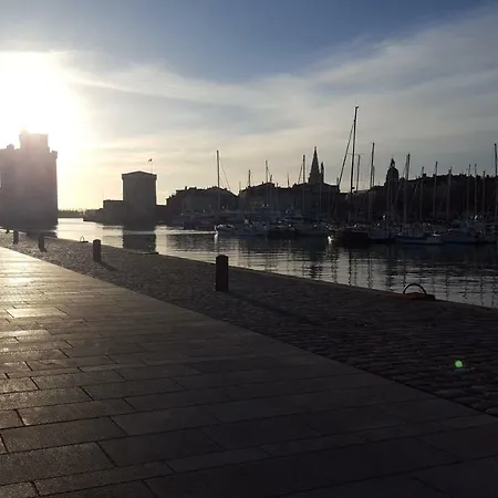 L'abri D'emilie بيت للعطل