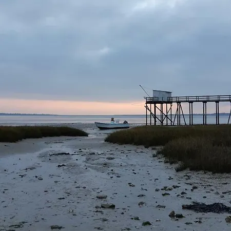 بيت للعطل L'abri D'emilie Saint-Xandre